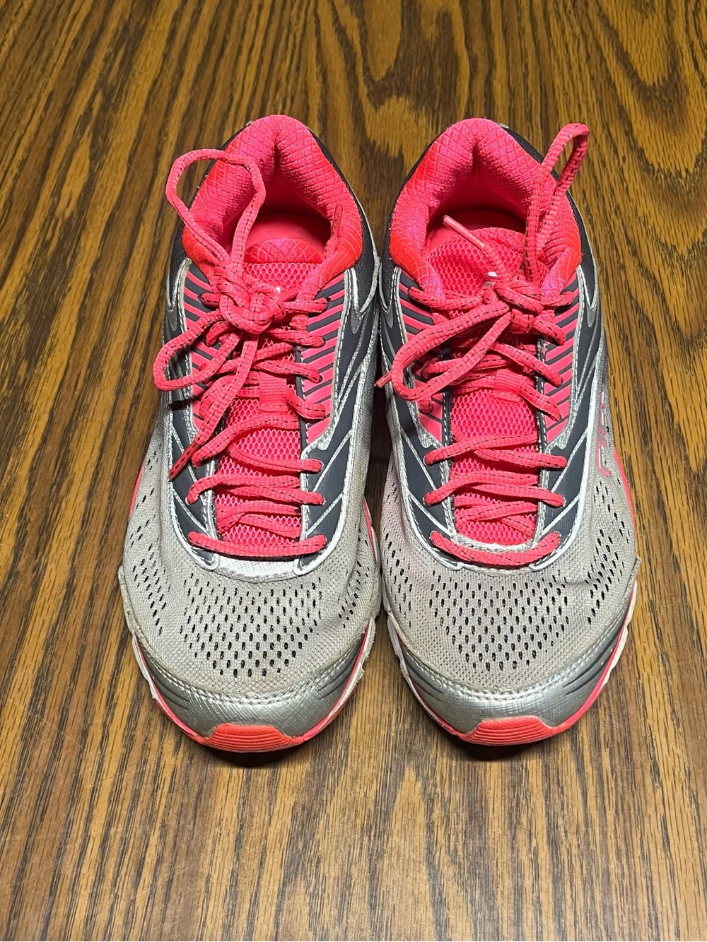 Fila Gray and Pink Running Sneakers - Size 9/40